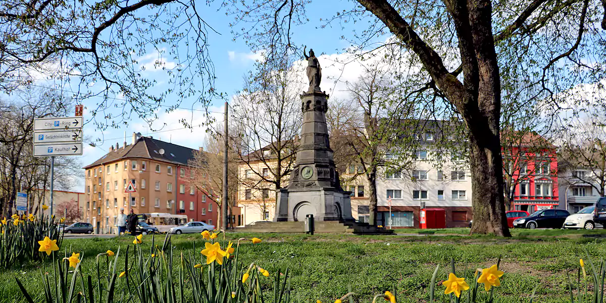 Karl-Marx-Platz in Witten vor der Umgestaltung im Jahr 2023. (Foto: HG)